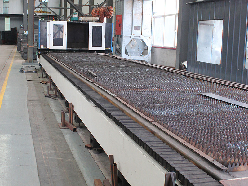 �����и�